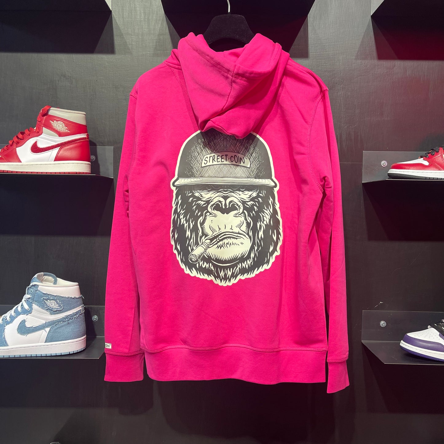 Felpa Rosa con Cappuccio e Gorilla